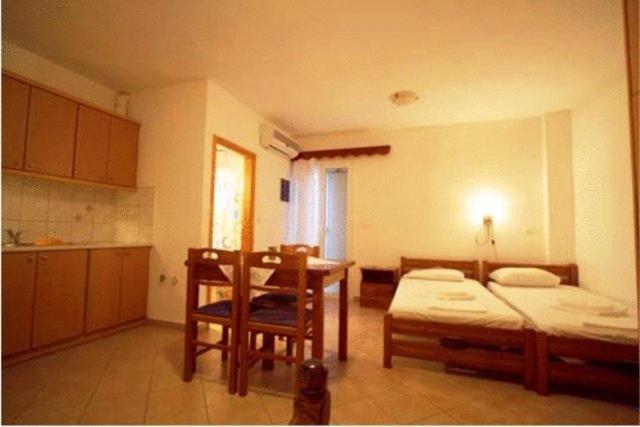 Antonio Studios Naxos City Kamer foto